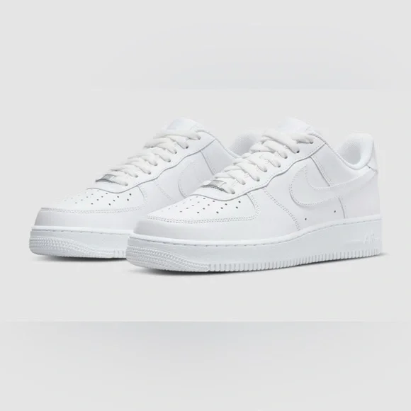 EUC [Nike] Air Force 1 White Athletic Tennis Shoes Sneakers Women’s 8 / Mens 6.5 - Picture 2 of 16